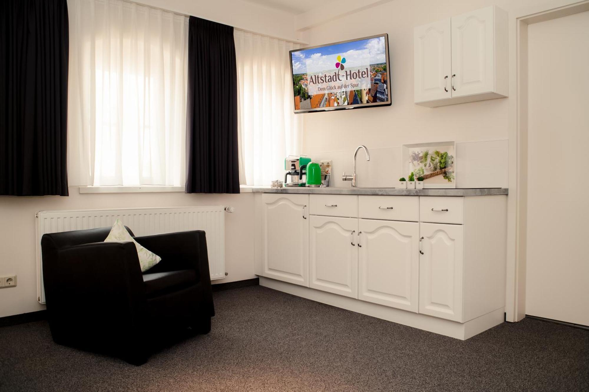 Altstadt-Hotel Фрайберг Екстериор снимка