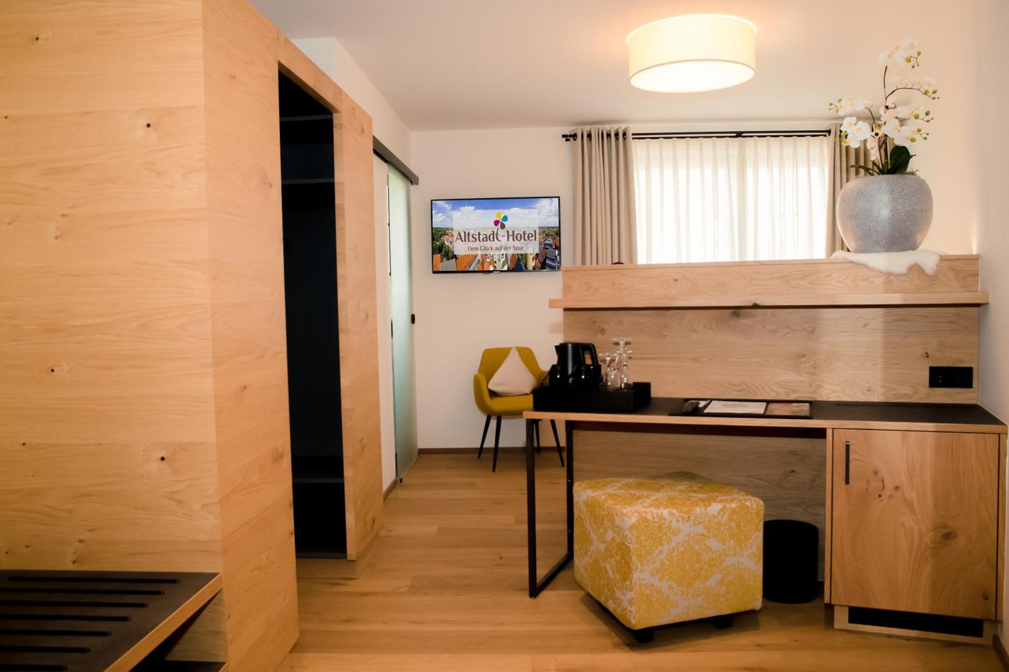 Altstadt-Hotel Фрайберг Екстериор снимка