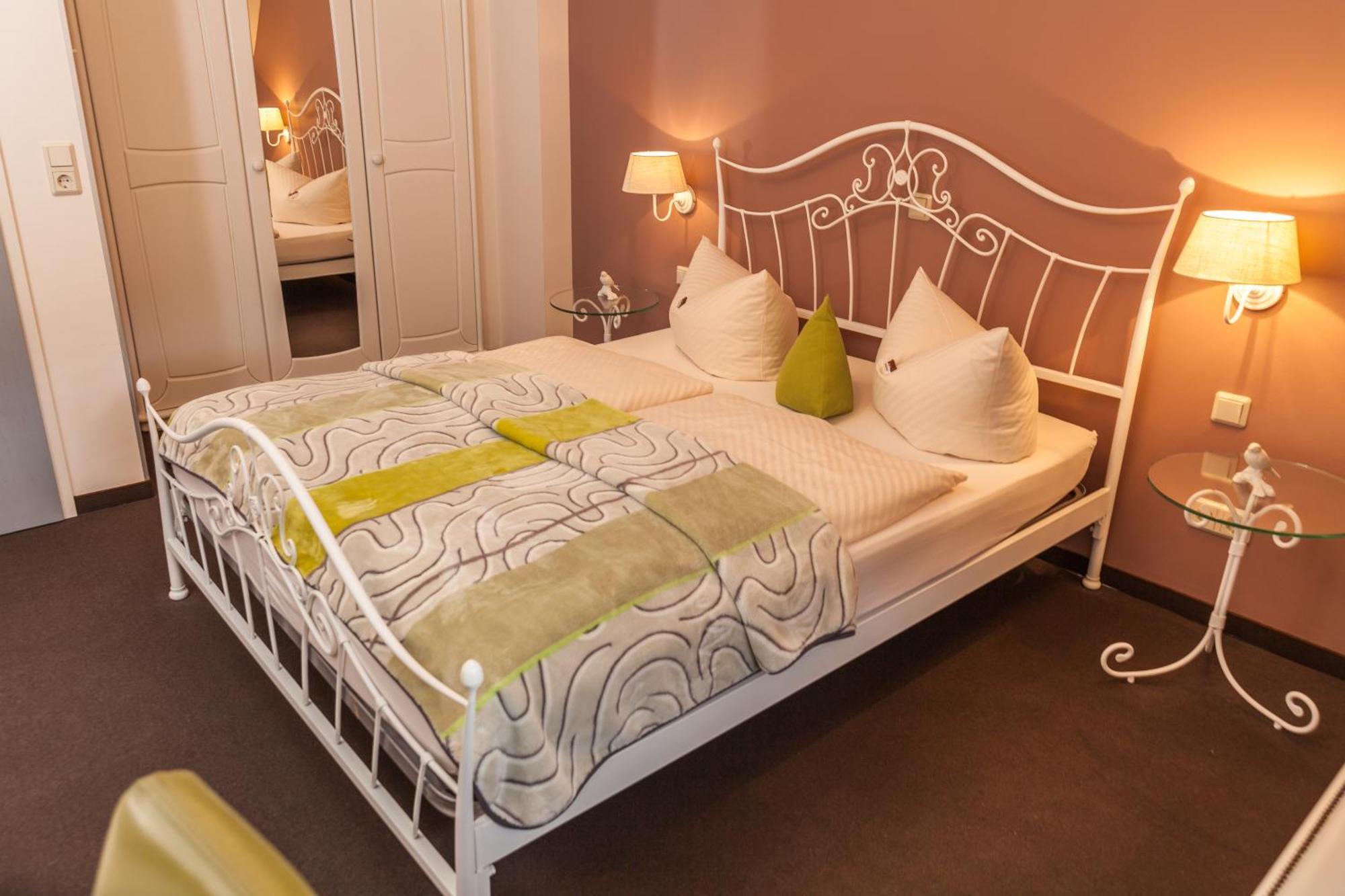 Altstadt-Hotel Фрайберг Стая снимка